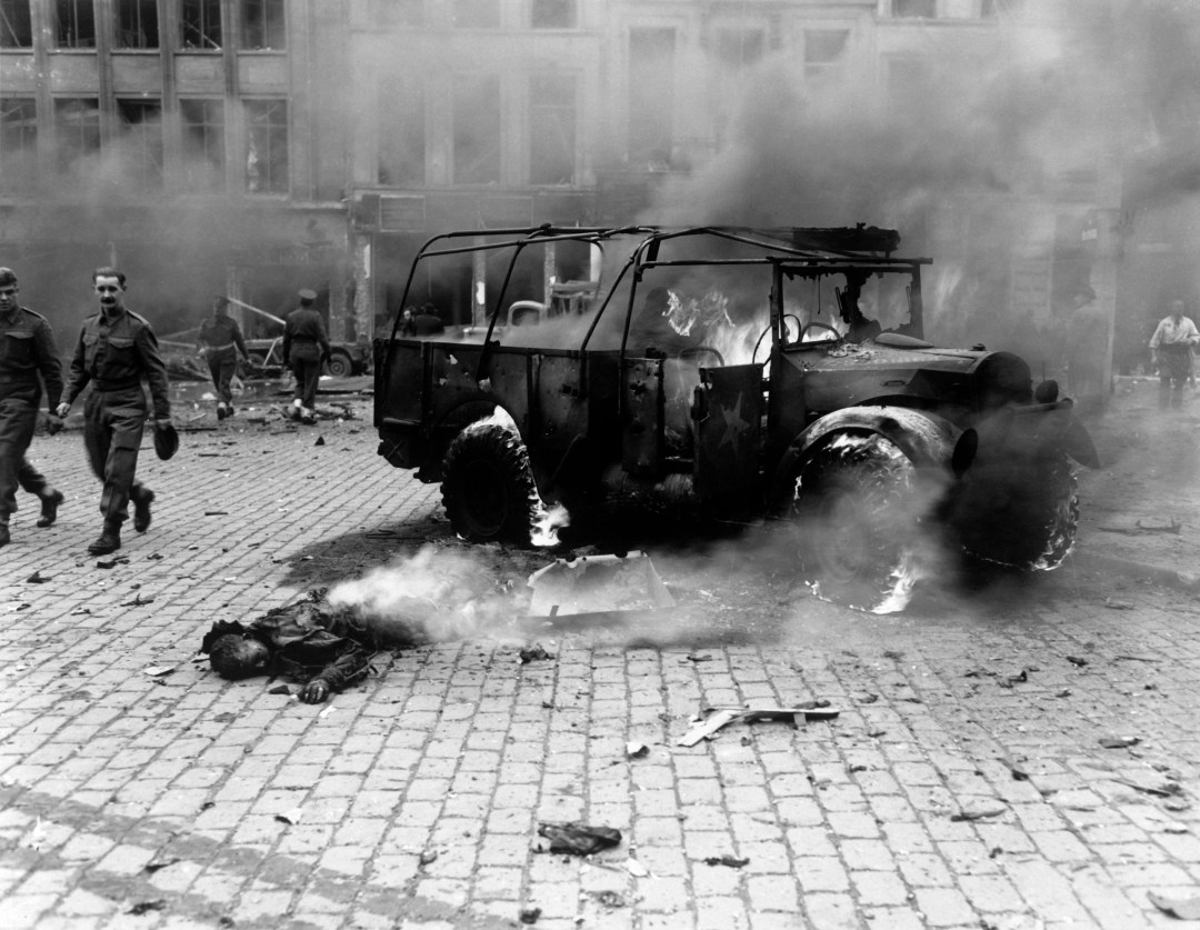 V-bom op Teniersplaats 27nov2014 (c) Zo was onze oorlog